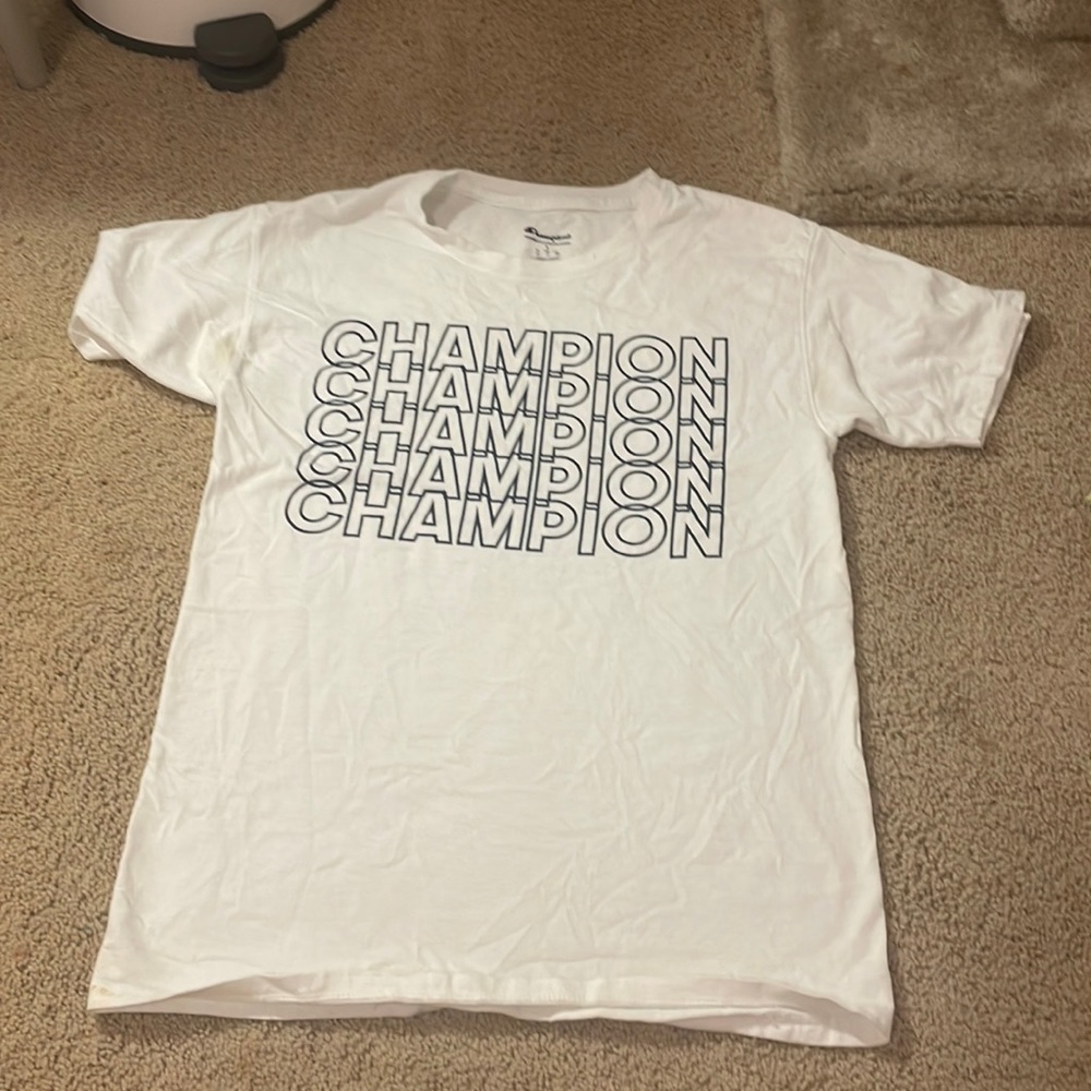 white champion t-shirt